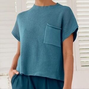 NWOT Teal- Blue Sweater Knit Shortsleeve